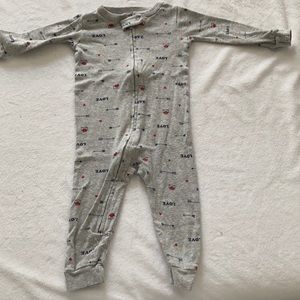 Carter’s 12M pj Love